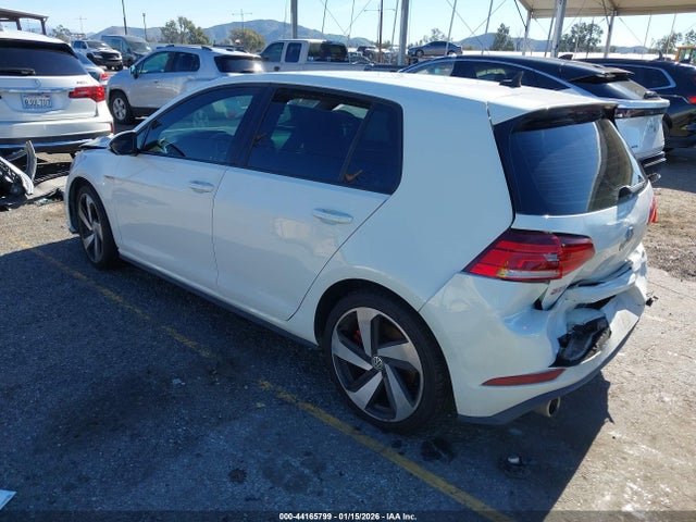 2020 VOLKSWAGEN GOLF GTI 3VW6T7AU3LM013643 Photo 2