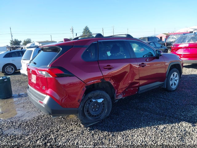 2T3G1RFV8KW068970 Toyota RAV4 LE