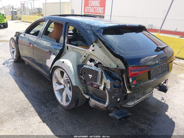 2021 AUDI RS 6 AVANT WUA1CBF26MN904138 Photo 2