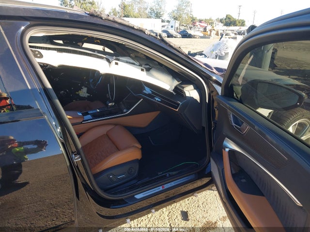 2021 AUDI RS 6 AVANT WUA1CBF26MN904138 Photo 4