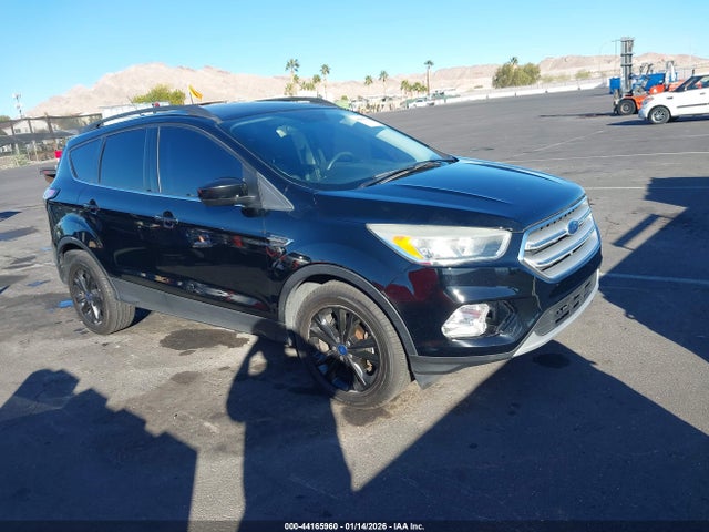 Ford ESCAPE SE 2018 1FMCU0GD4JUD22026 main image