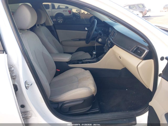 5XXGT4L36GG055483 KIA Optima Lx
