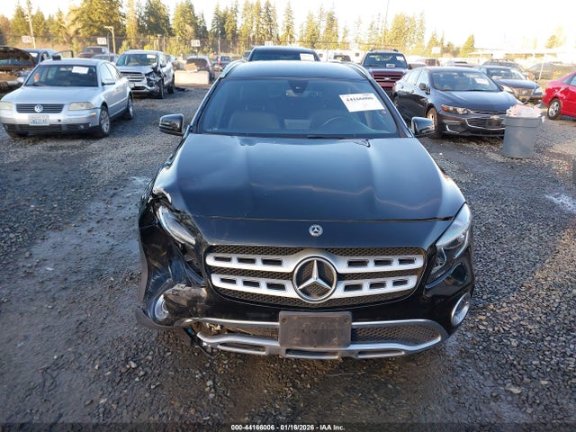 WDCTG4EB0JJ418395 Mercedes-Benz GLA 250