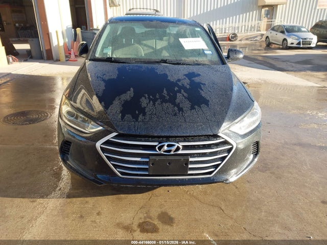 5NPD84LF1JH229972 Hyundai ELANTRA SEL