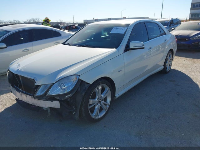 44166014 :رقم المزاد ، WDDHF8JB6CA547259 vin ، 2012 Mercedes-benz E 350 4matic مزاد بيع