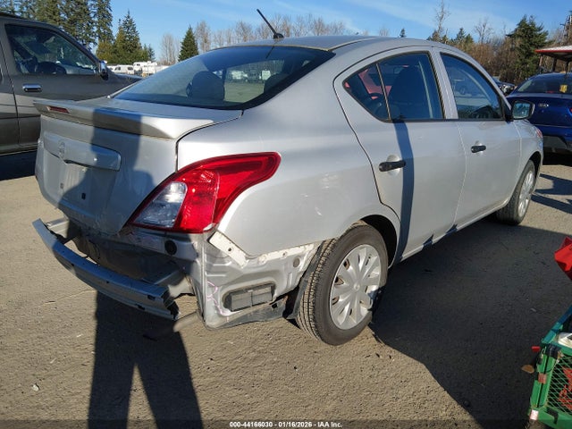 3N1CN7APXJL814697 Nissan Versa 1.6 S+