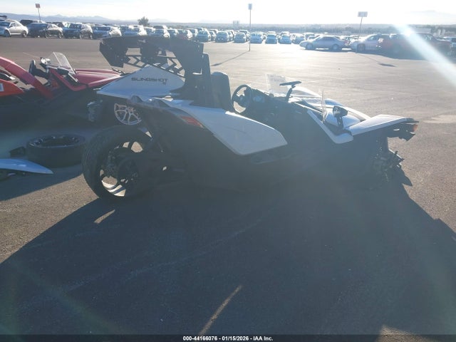 2023 POLARIS SLINGSHOT 57XAATHD7P8155092 Photo 3