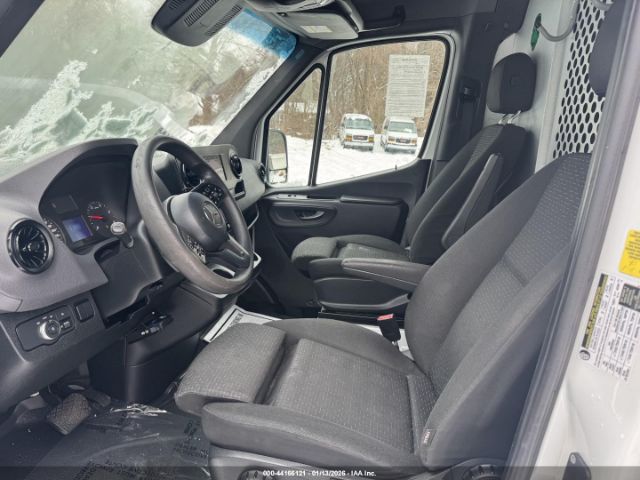 2019 MERCEDES-BENZ SPRINTER 2500 WD4PF0CD8KT001092 Photo 4