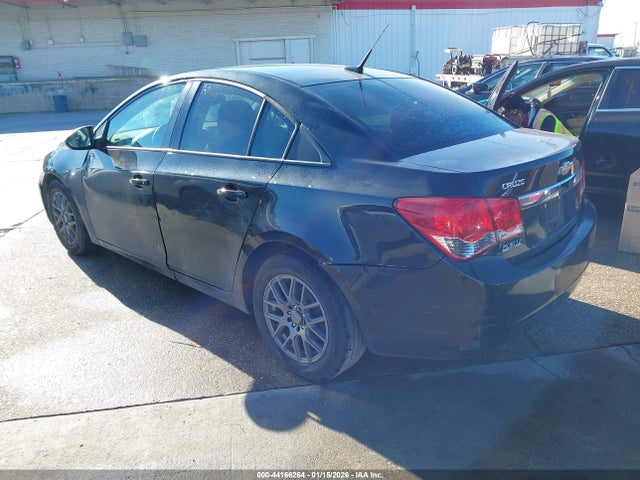 1G1PA5SH1E7357545 Chevrolet Cruze Ls Auto
