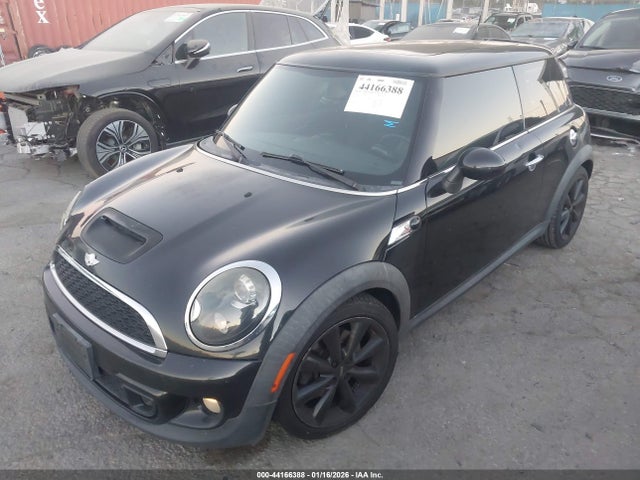 2012 MINI COOPER S WMWSV3C57CT387245 Photo 1