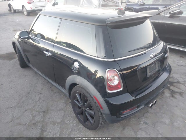 2012 MINI COOPER S WMWSV3C57CT387245 Photo 2