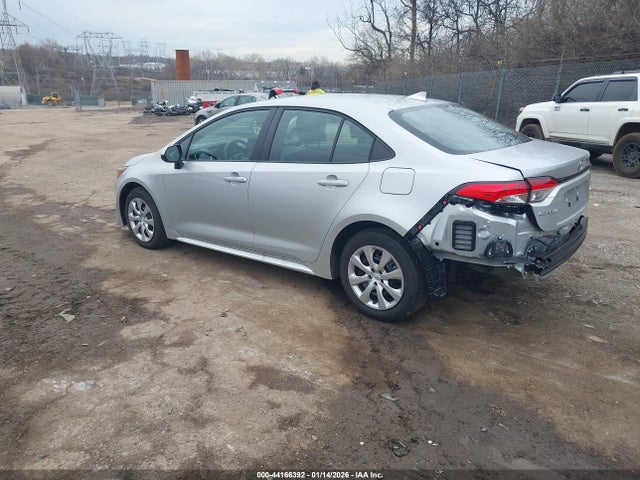 Toyota COROLLA LE 2026 5YFB4MDE3TP371836 Image 3