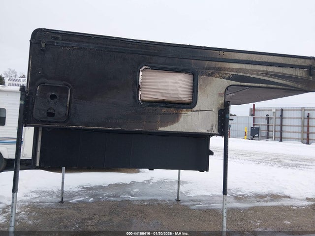 Продажа на аукционе авто 2018 Forest River Pick Up Bed Camper, vin: 4X4SSZ208JN108689, номер лота: 44166416