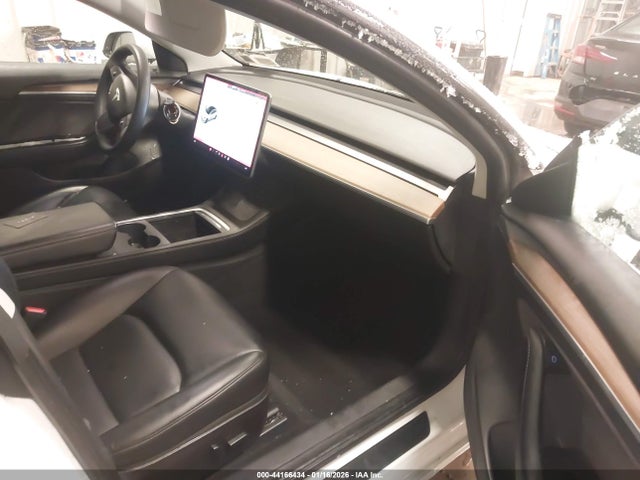 2021 TESLA MODEL 3 5YJ3E1EA3MF096428 Photo 4