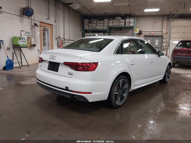2017 AUDI A4 WAUENAF41HN037254 Photo 3
