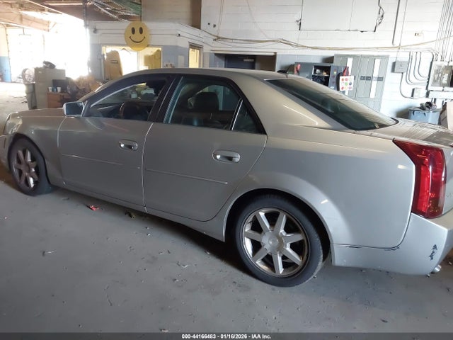 2005 CADILLAC CTS 1G6DP567850220950 Photo 2