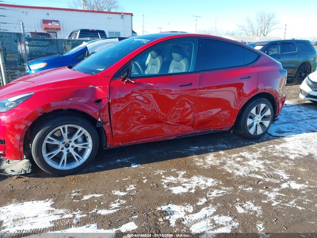 2023 TESLA MODEL Y 7SAYGAEEXPF699239 Photo 5