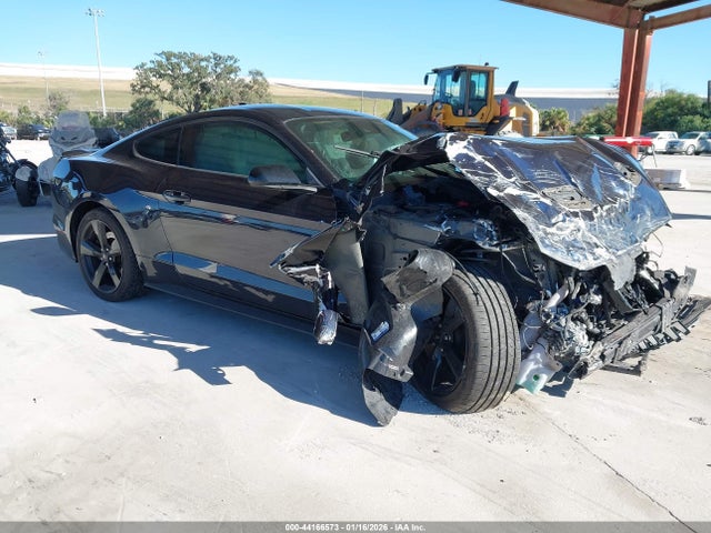 2021 FORD MUSTANG 1FA6P8CF7M5135172