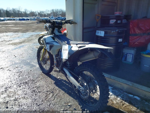 Продаж на аукціоні авто 2018 Husqvarna Fc 350, vin: VBKUXP434JM230286, номер лоту: 44166643