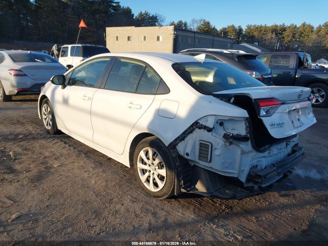 Toyota COROLLA LE 2022 JTDEPMAE2NJ203489 Image 3