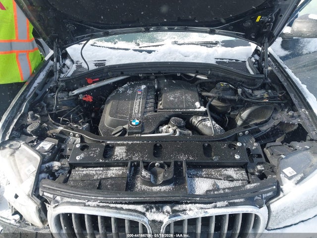 2018 BMW X4 5UXXW7C54J0W64234 Photo 9