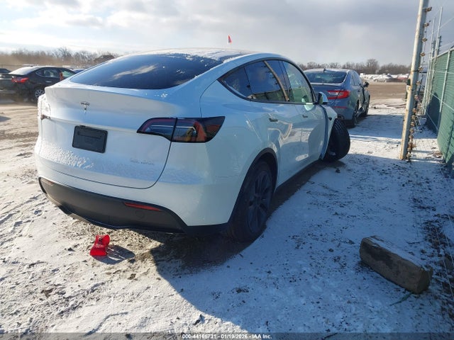 2025 TESLA MODEL Y 7SAYGDEE4SF246762 Photo 3