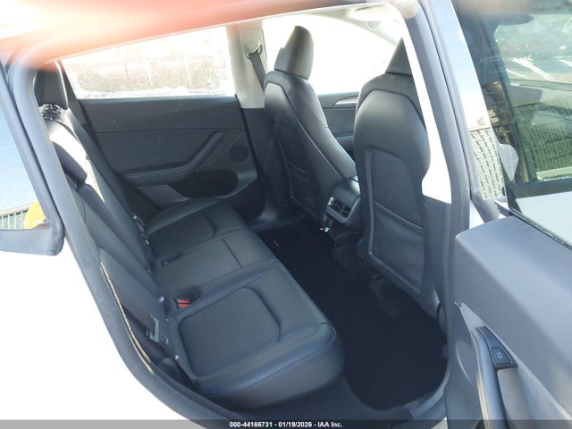 2025 TESLA MODEL Y 7SAYGDEE4SF246762 Photo 7