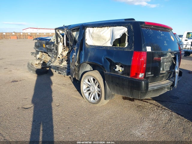 Продажа на аукционе авто 2009 Cadillac Escalade Esv Platinum Edition, vin: 1GYFK36239R159435, номер лота: 44166760