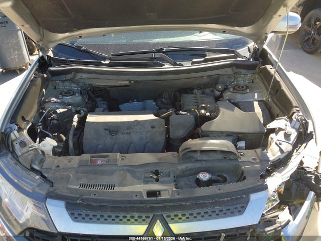 2019 MITSUBISHI OUTLANDER JA4AD3A35KZ019008 Photo 9