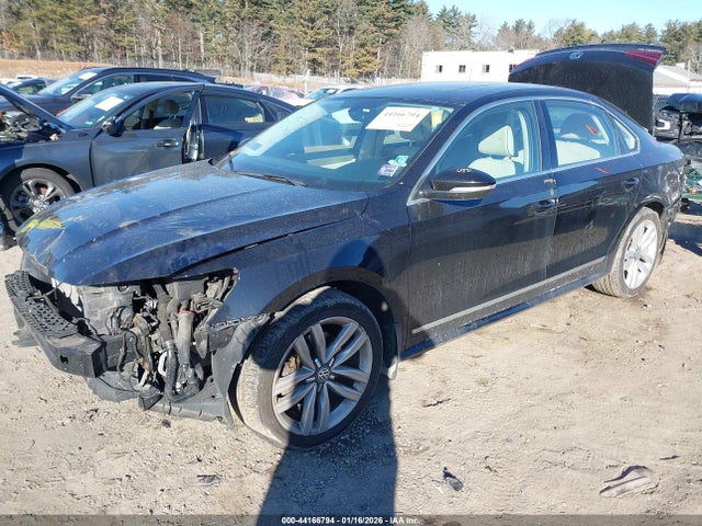 1VWGT7A33HC061647 Volkswagen Passat 1.8t Se