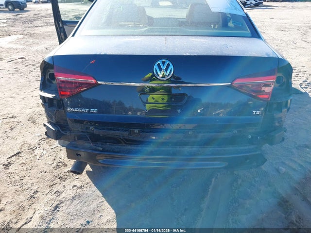 1VWGT7A33HC061647 Volkswagen Passat 1.8t Se