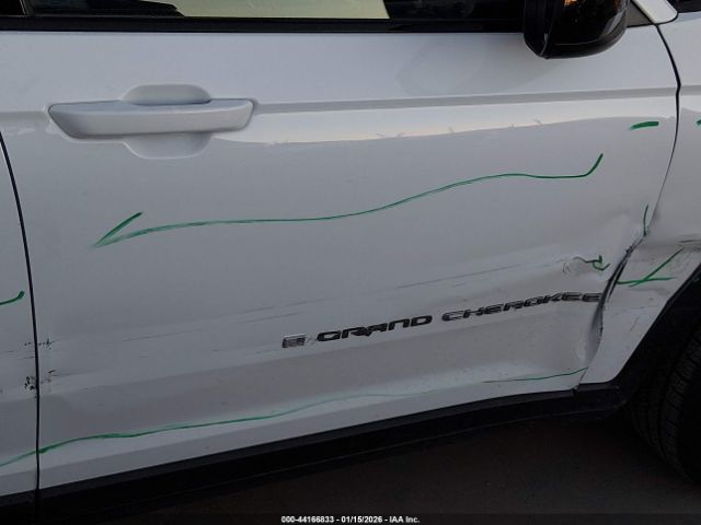 2023 JEEP GRAND CHEROKEE L 1C4RJJAG2P8901582 Photo 5