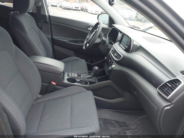 KM8J3CALXKU934745 Hyundai TUCSON SEL