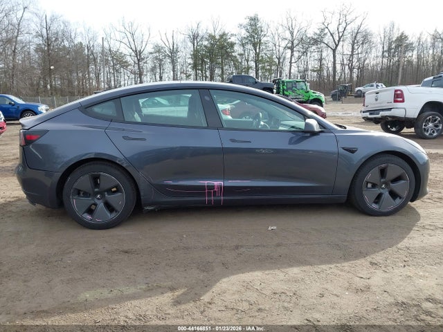 Tesla Model 3 Standard Range Plus Rear-wheel Drive 2021 5YJ3E1EA8MF918284 Image 13