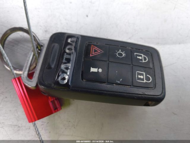 2015 VOLVO XC60 YV440MDB5F2595264 Photo 10