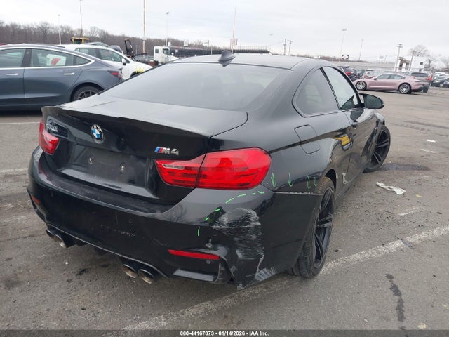2015 BMW M4 WBS3R9C58FK332482 Photo 3