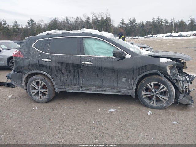 JN8AT2MV8LW123077 Nissan Rogue Sv Intelligent Awd