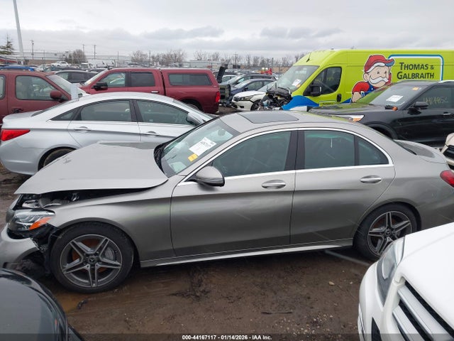 2020 Mercedes-benz C 300 4matic მანქანა იყიდება აუქციონზე, vin: 55SWF8EB7LU329266, აუქციონის ნომერი: 44167117