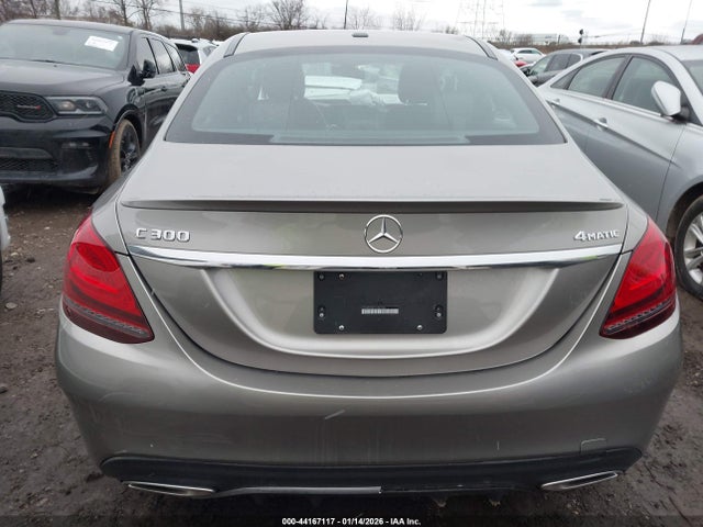 2020 Mercedes-benz C 300 4matic მანქანა იყიდება აუქციონზე, vin: 55SWF8EB7LU329266, აუქციონის ნომერი: 44167117