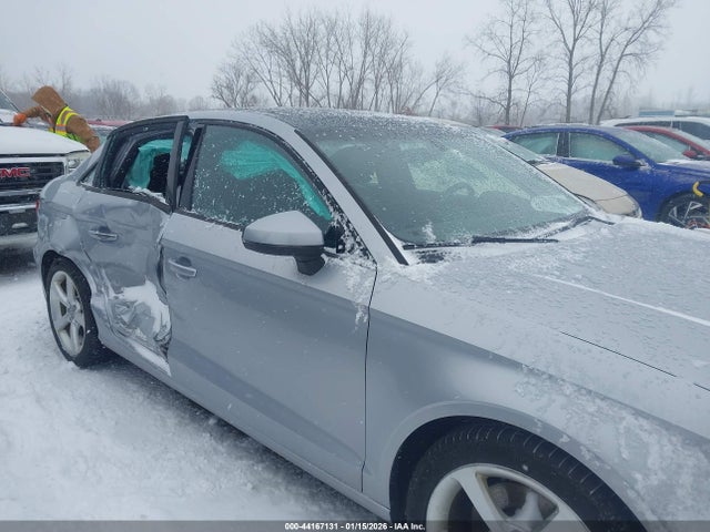 2016 AUDI A3 WAUB8GFFXG1044689 Photo 5