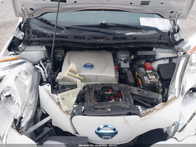 Nissan LEAF SV 2015 1N4AZ0CP1FC311579 Image 10