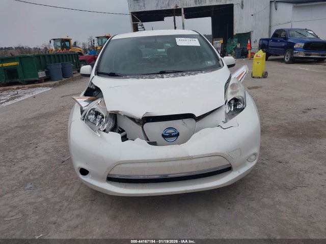 Nissan LEAF SV 2015 1N4AZ0CP1FC311579 Image 12