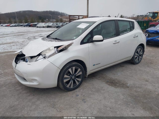 Nissan LEAF SV 2015 1N4AZ0CP1FC311579 Image 2