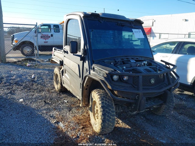 John Deere Xuv835m Gator 2019 1M0835RAJKM023716 main image