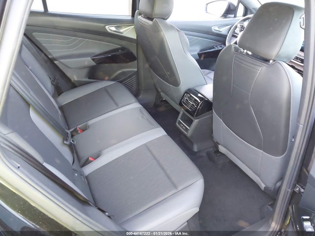 1V2WNPE89PC036702 Volkswagen Id.4 Awd Pro S