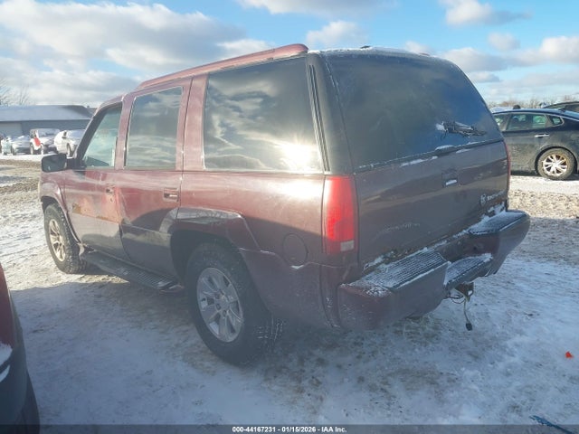 1999 CADILLAC ESCALADE 1GYEK13R9XR403507 Photo 2