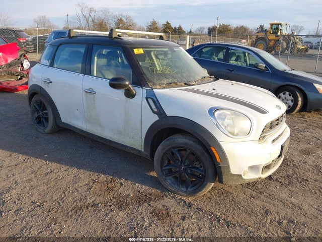 2015 MINI COUNTRYMAN WMWZC3C53FWT01615