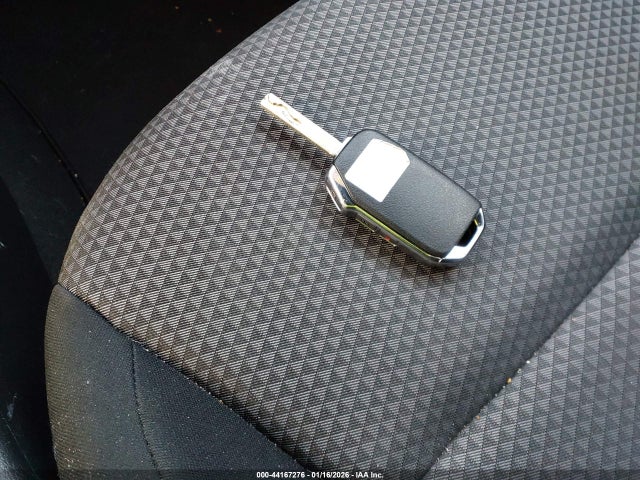 KNDJ23AU0R7241370 KIA SOUL LX