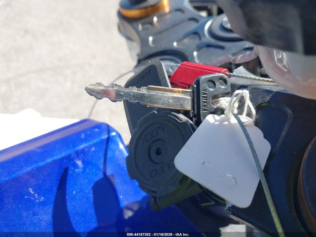 2025 YAMAHA YZFR7 JYARM38E5SA016782 Photo 10