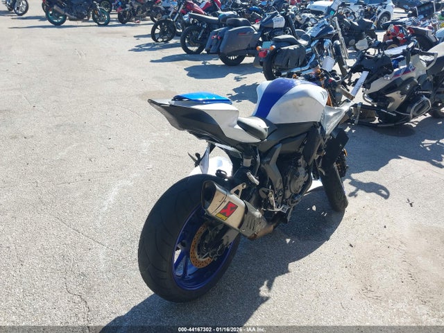 2025 YAMAHA YZFR7 JYARM38E5SA016782 Photo 3